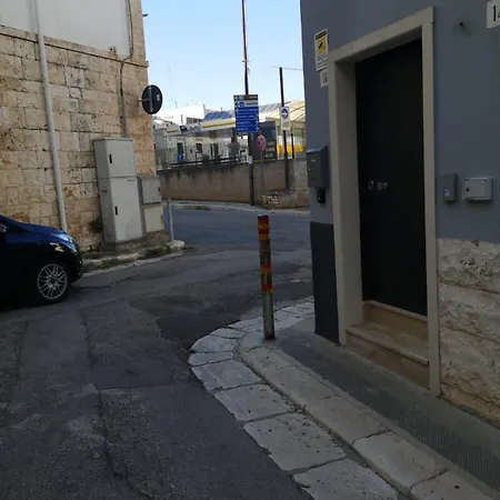 A Due Passi Dalle Grotte
